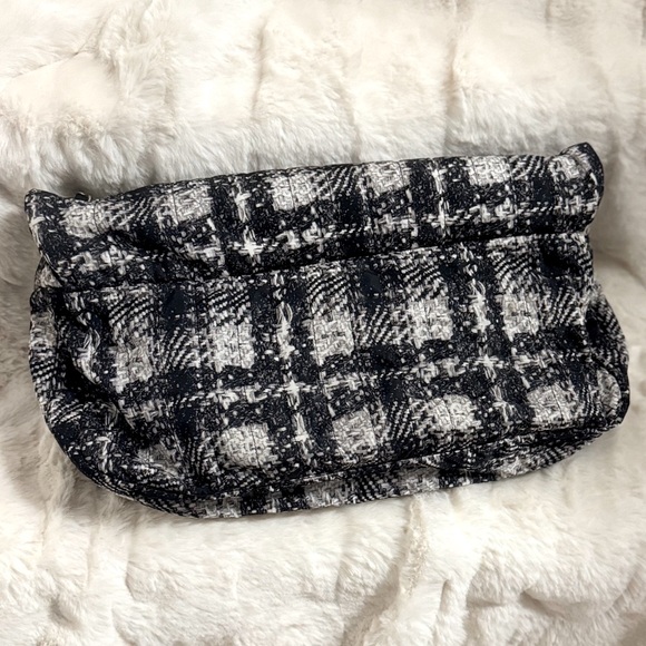 Chanel Black Nylon Flap Bag - Picture 3 of 14